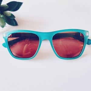 Blue Retro Style Polarized Sunglasses